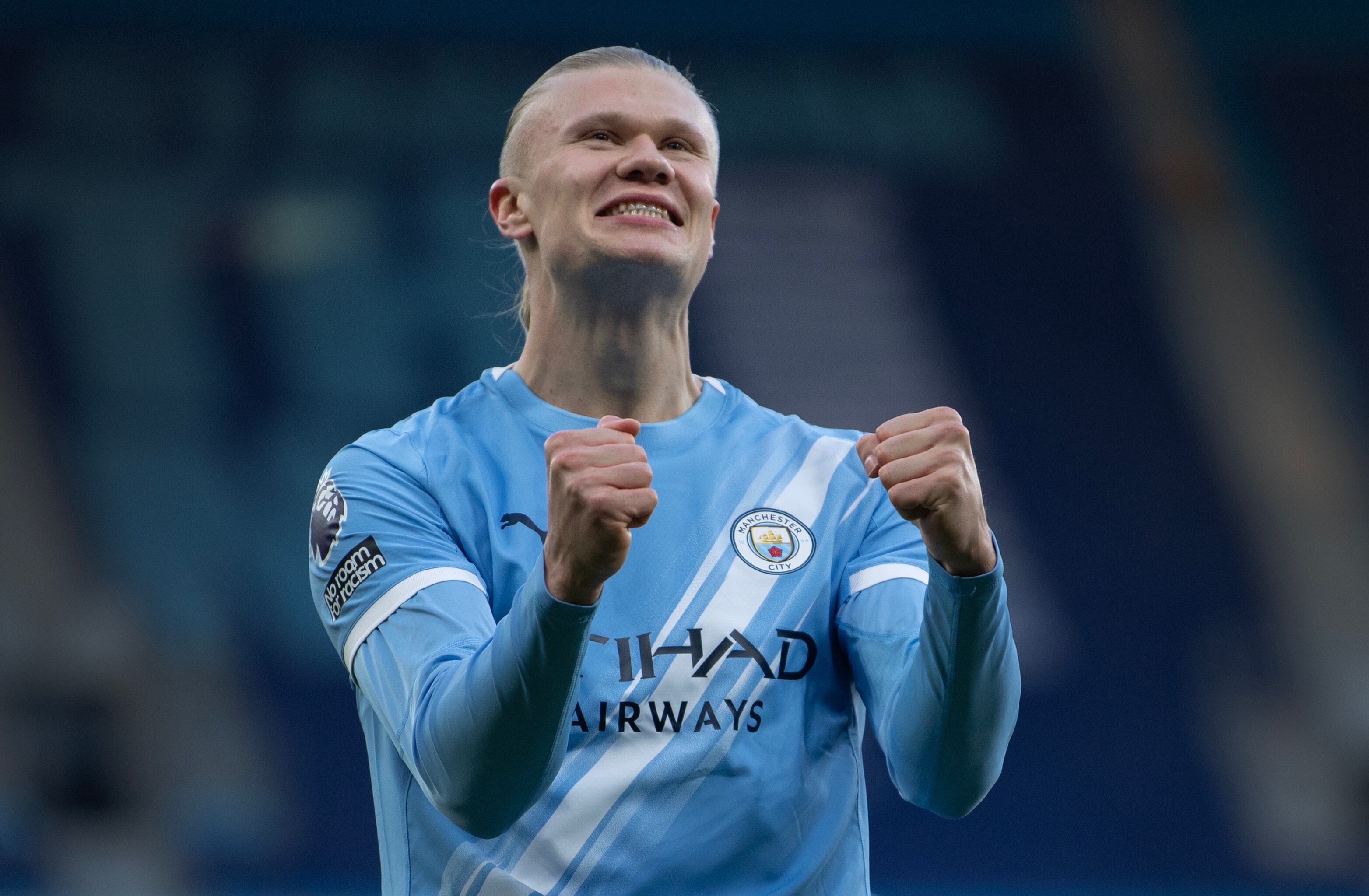Erling Haaland celebra uno de sus goles ante el West Ham por la Premier League 2025-26. FOTO: Visionhaus/Getty Images