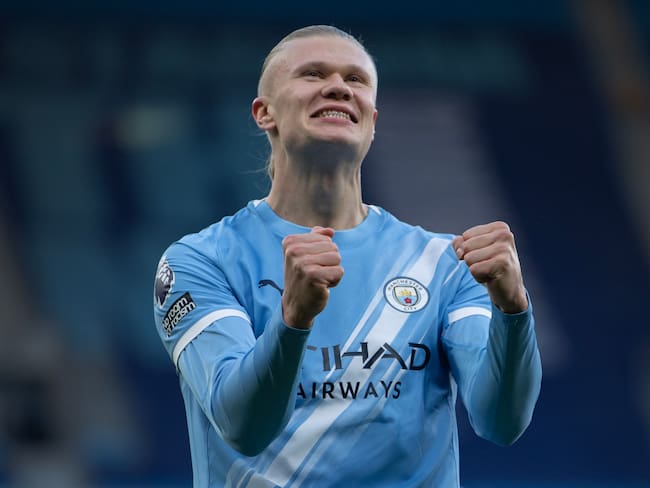 Erling Haaland celebra uno de sus goles ante el West Ham por la Premier League 2025-26. FOTO: Visionhaus/Getty Images