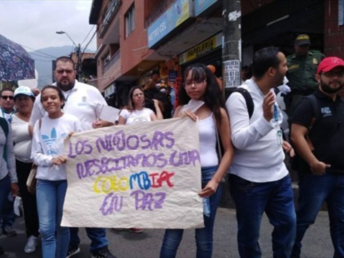 Ciudadanos de Medellín marcharon para rechazar la violencia contra los niños