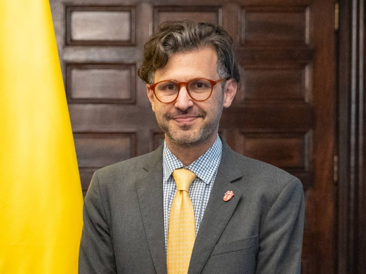 Nos movemos dentro de la comunicación oficial: vicecanciller por comunicado desmintiendo a Bloomberg