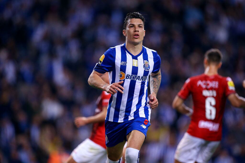 PORTO, PORTUGAL - APRIL 15: Matheus Uribe of FC Porto celebrates after scoring his team's first goal during the Liga Portugal Bwin match between FC Porto and CD Santa Clara at Estadio do Dragao on April 15, 2023 in Porto, Portugal. (Photo by Diogo Cardoso/DeFodi Images via Getty Images)