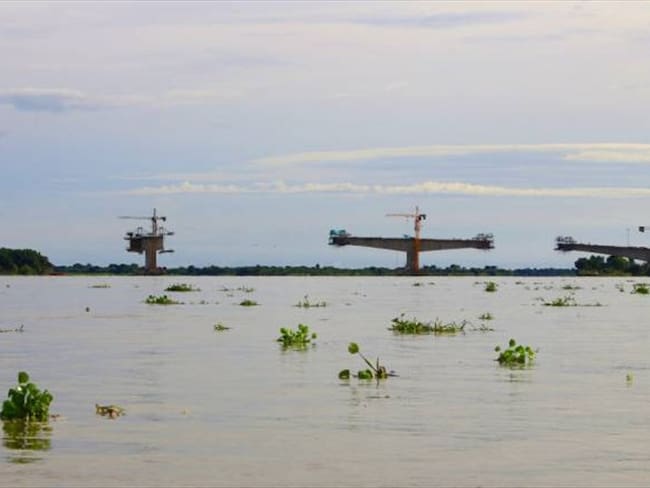 Puente más largo del país entre Magangué y Mompox va en 68% de avance