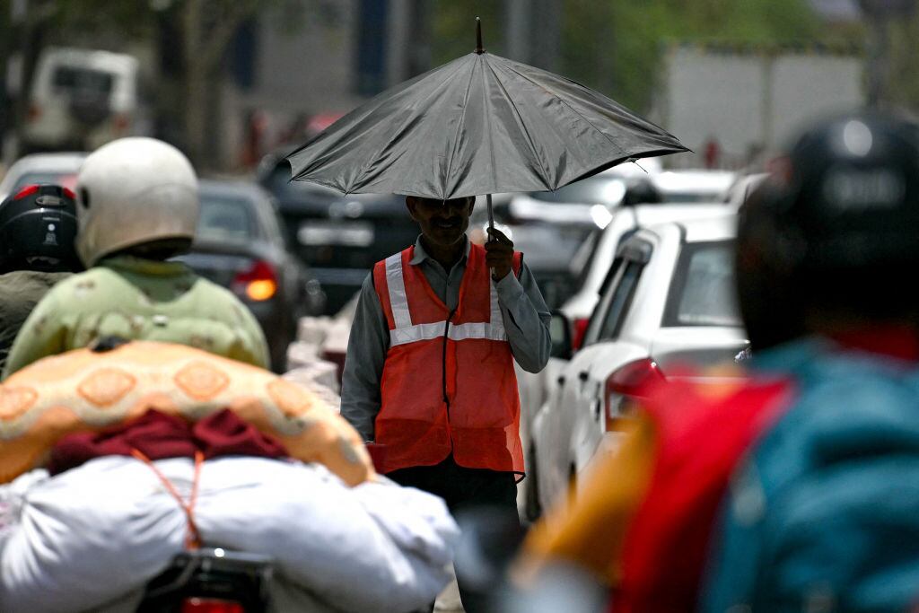 Altas temperaturas en Nueva Delhi. (Photo by ARUN SANKAR/AFP via Getty Images)