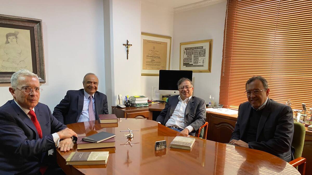 Reunión Petro-Uribe: ¿qué dice el Centro Democrático?