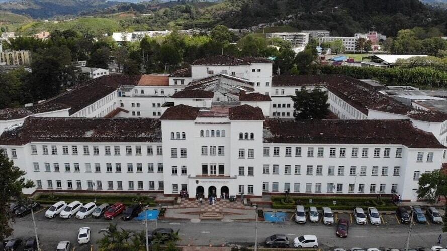 Los dos ciudadanos diagnosticados laboran en el área administrativa del servicio farmacéutico. Foto: Hospital San José