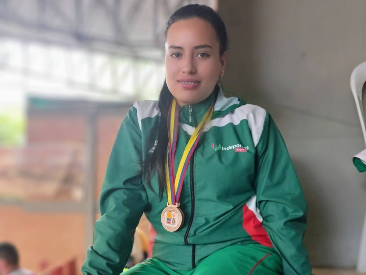 “Entrenaba cuatro horas diarias”: joven colombiana logró más de 30 medallas en el tejo profesional