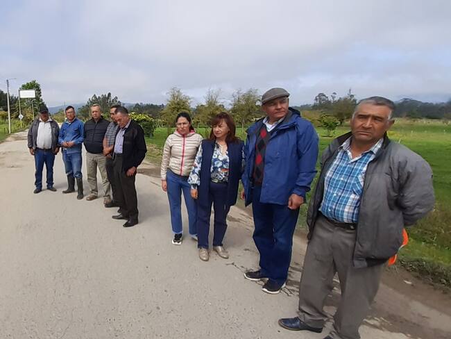 Foto: W Radio. La vía por lo angosta, dice la comunidad, genera altos casos de accidentalidad.