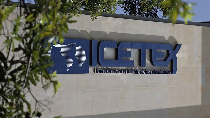 La Corte Constitucional avaló la ley que traslada al Icetex los dineros de las cuentas que no hayan tenido movimientos bancarios durante tres años. Foto: Colprensa