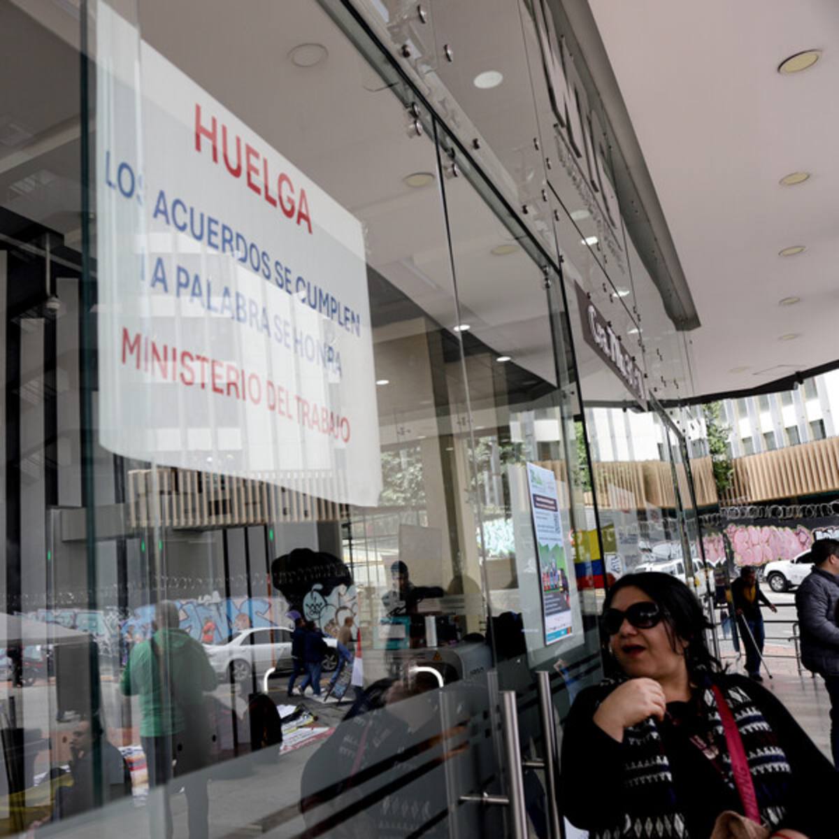 ¿Por qué sigue huelga de sindicatos de MinTrabajo? Viceministro de Empleo explica acuerdos