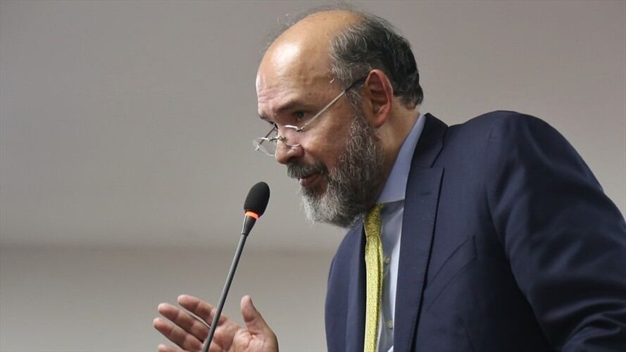 El juez 10 de conocimiento de Bogotá compulsó copias para que se investigue a Juan Sebastián Fajardo, abogado del expresidente de la Corte Suprema, Francisco Ricaurte, procesado por el 'cartel de la t. Foto: Colprensa