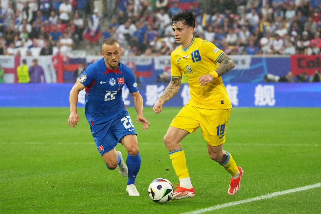 Eslovaquia v Ucrania. (Photo by Etsuo Hara/Getty Images)