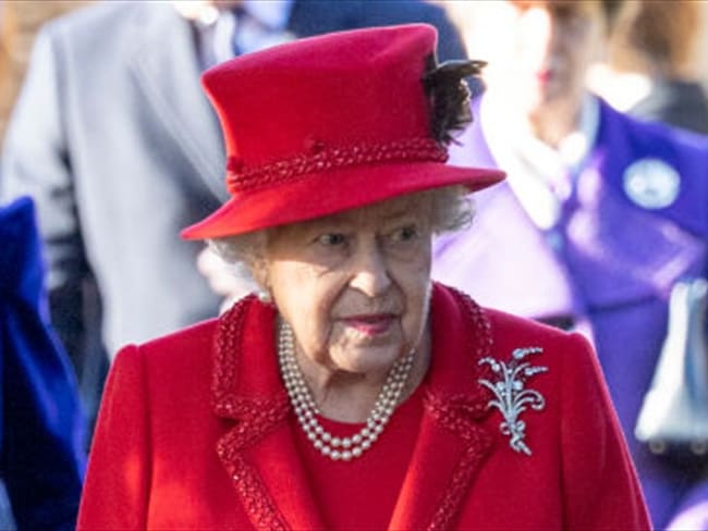 &quot;Hubiéramos preferido que siguieran trabajando como miembros de la familia real a tiempo completo&quot;, afirmó la reina Isabel II . Foto: Getty Images