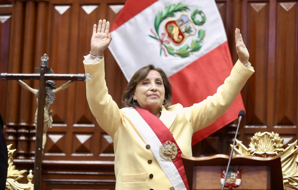 Dina Boluarte, presidenta de Perú (Photo by Congress of Republic of Peru / Handout/Anadolu Agency via Getty Images)