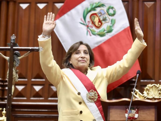 Dina Boluarte, presidenta de Perú (Photo by Congress of Republic of Peru / Handout/Anadolu Agency via Getty Images)