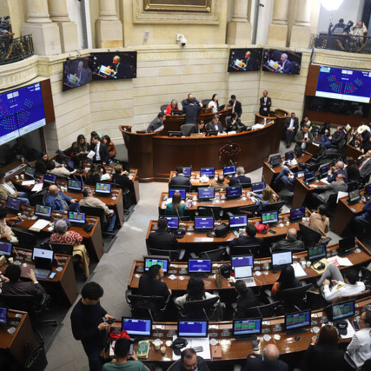 Senado no acompañará día cívico de Petro; Cámara sí