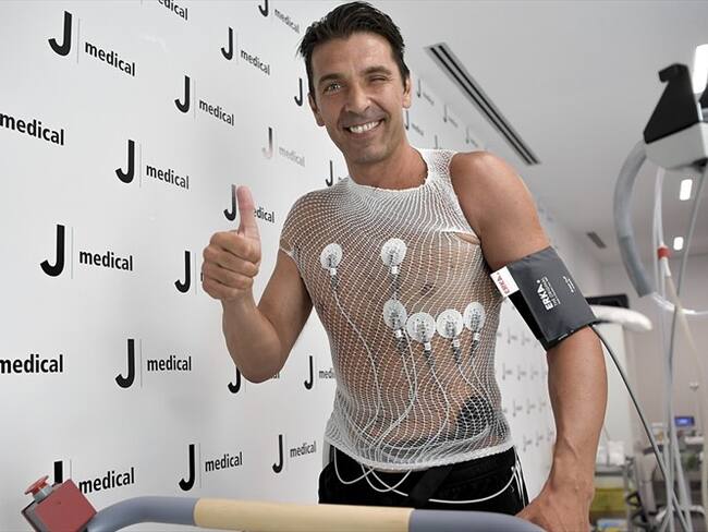 Luego de un año de ausencia Gianluigi Buffon vuelve a vestir la camiseta de la Juventus. Foto: Getty Images