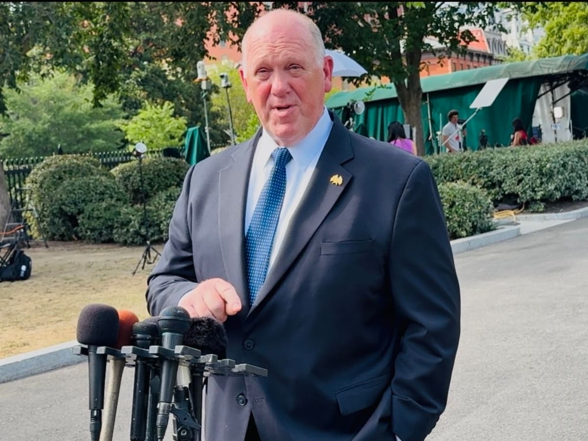 ¿Colombia coopera con vuelos de deportación desde EE.UU? ‘Zar de la frontera’ respondió a W Radio