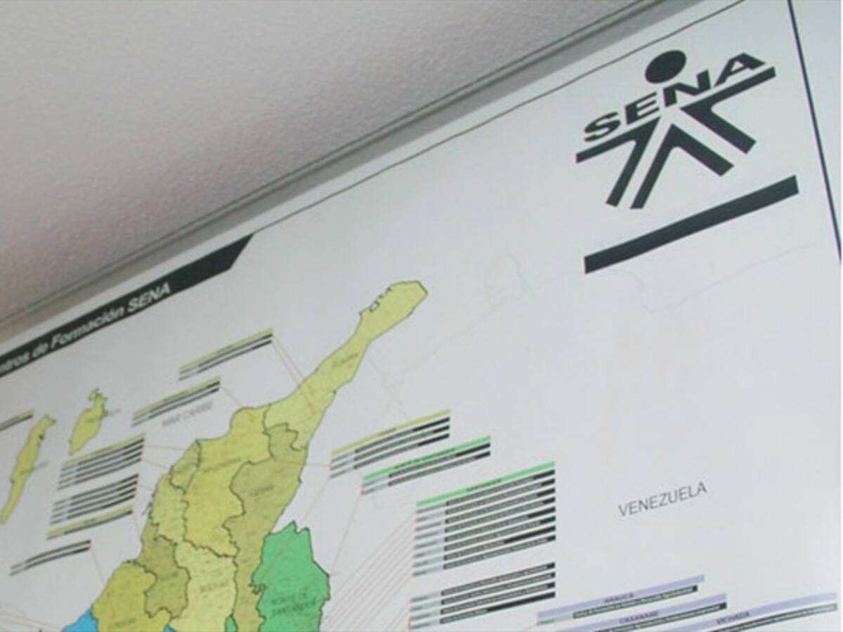 Denuncian a congresistas de tomarse el Sena para reelegirse en el 2018