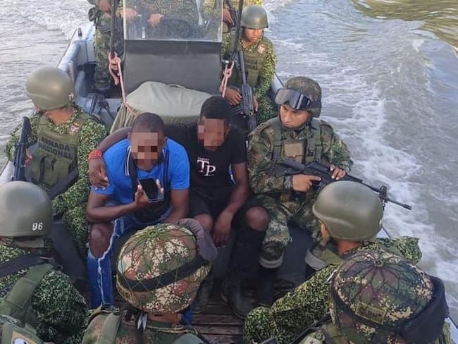 El ejército señaló que los sujetos ingresarán a un programa de atención. Crédito: Ejército Nacional.