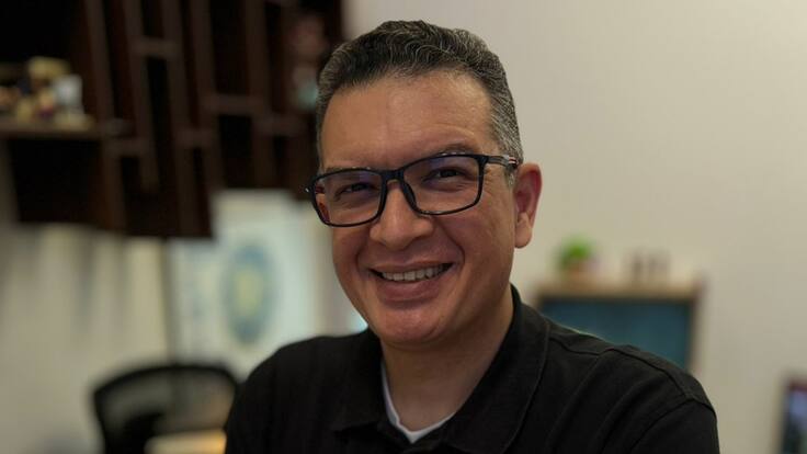 ¿Por qué no se puede consumir alcohol cuando está tomando medicamentos? Experto responde