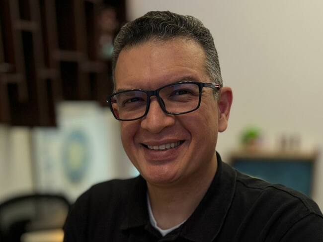 ¿Por qué no se puede consumir alcohol cuando está tomando medicamentos? Experto responde