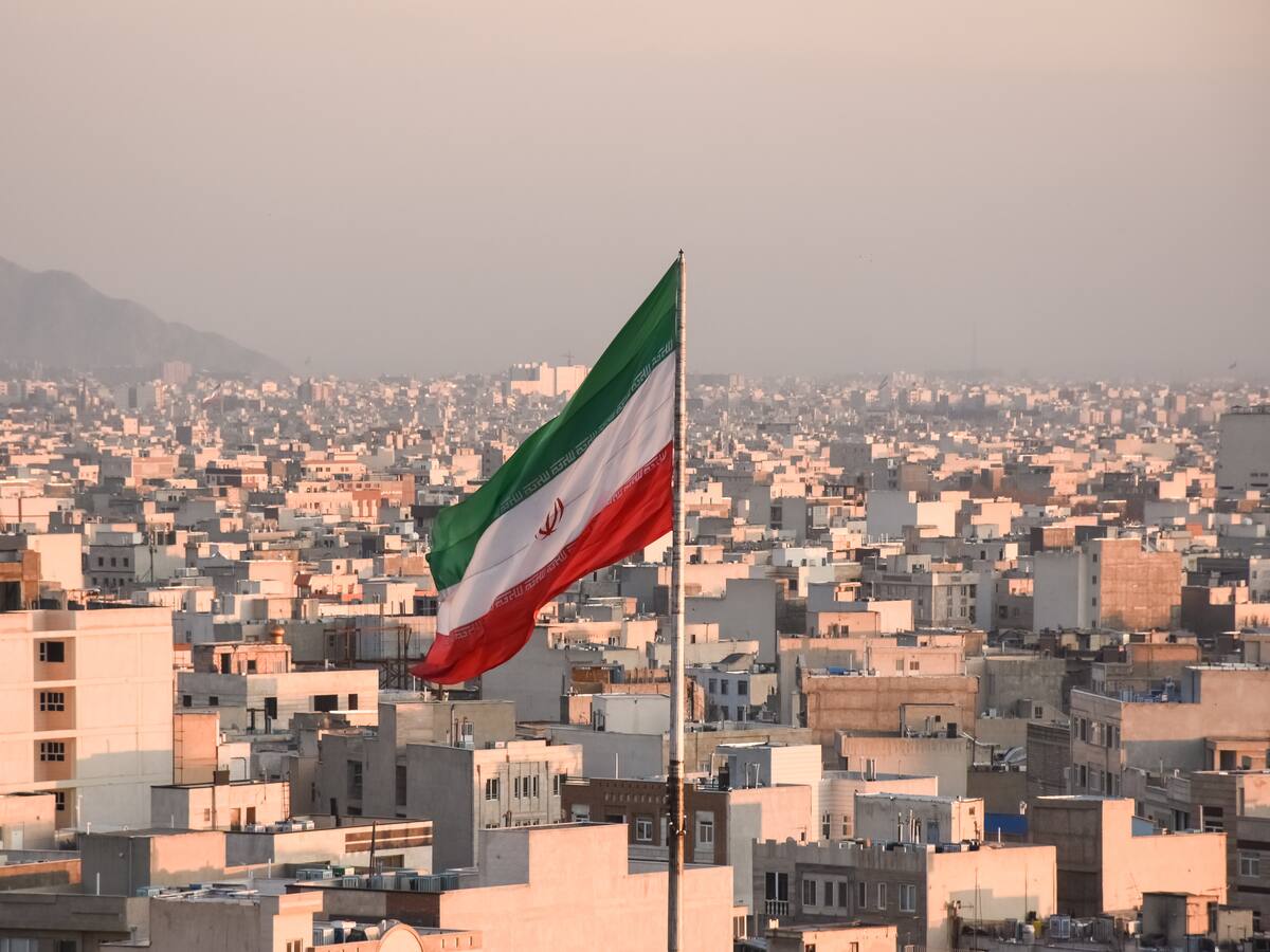 Irán advirtió que su respuesta al bombardeo de Israel será “implacable”