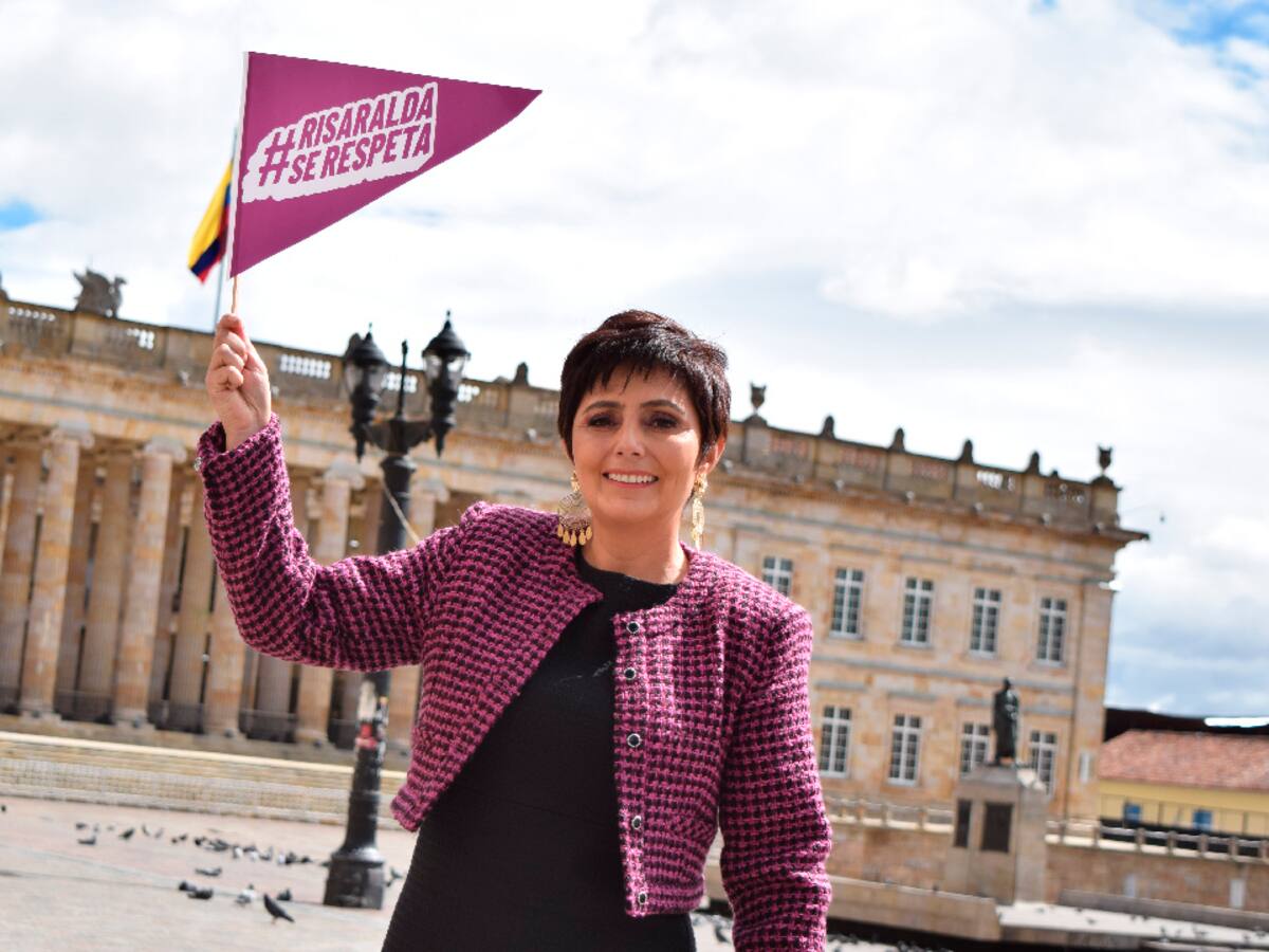 La representante a la Cámara Carolina Giraldo salió del país por amenazas de muerte