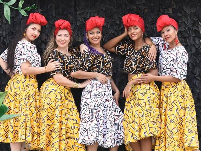 Enkelé, la agrupación femenina que lucha contra el machismo en el baile cantao