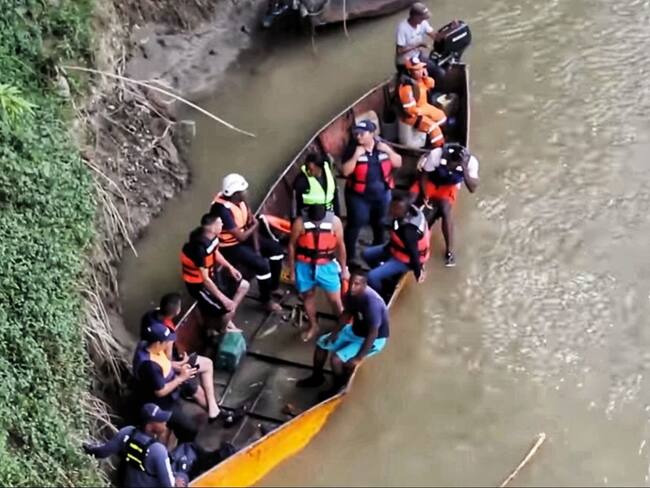 A la búsqueda de sumaron organismos de socorro de varios municipios del Cauca. Crédito: Bomberos Puerto Tejada.