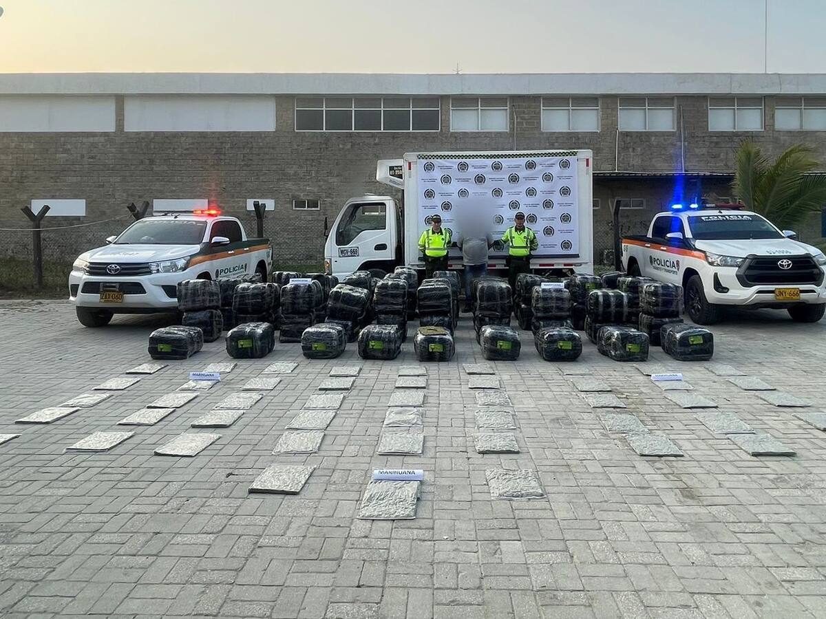 Incautada más de una tonelada y media de marihuana en la vía Barranquilla - Santa Marta