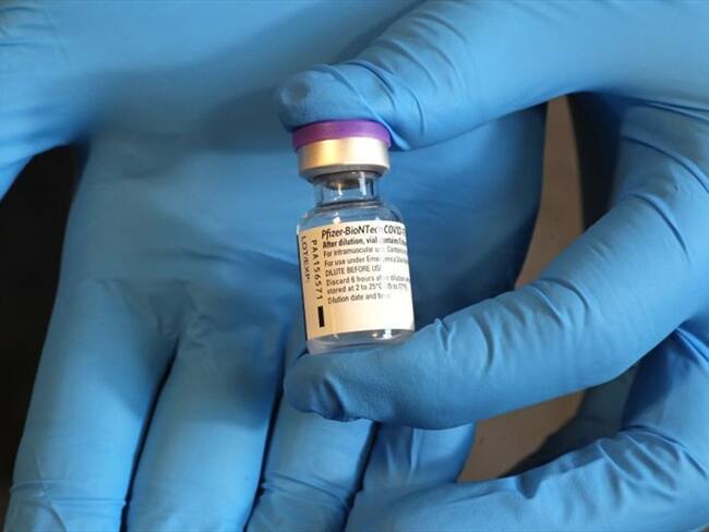 ¿Por qué Ecuador decidió autorizar la vacuna de Pfizer a pesar de también estar en COVAX?