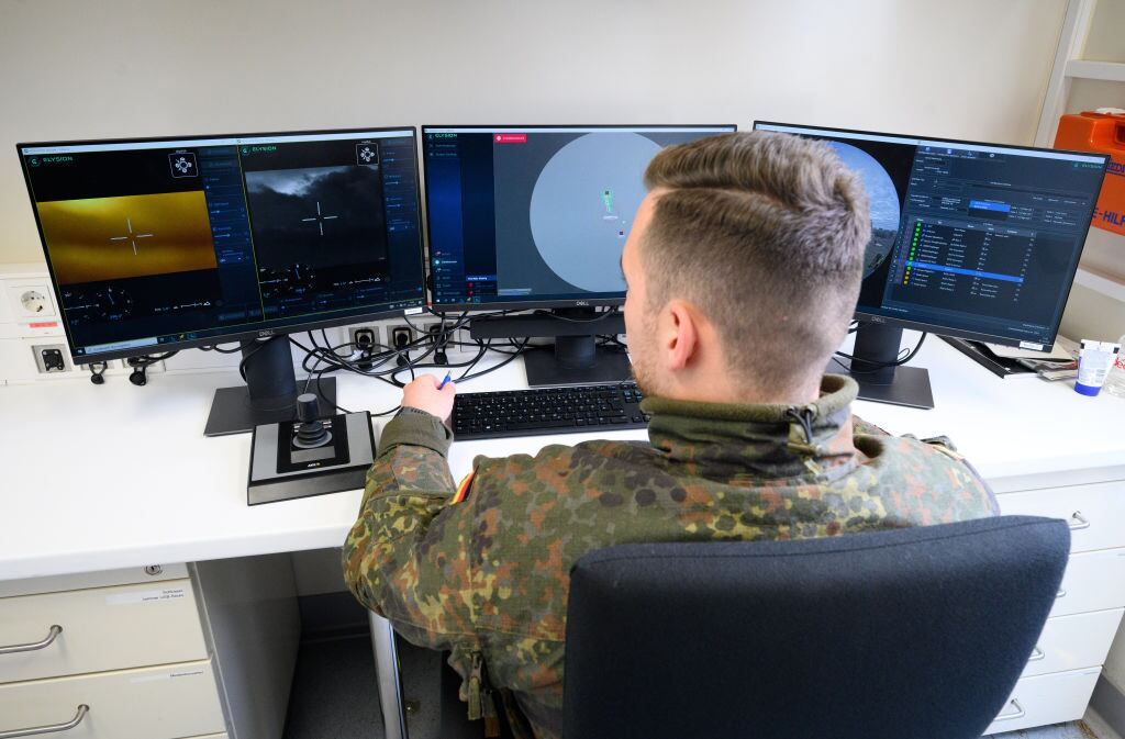 Control aéreo en Rumania. I Foto: Bernd von Jutrczenka/picture alliance via Getty Images.