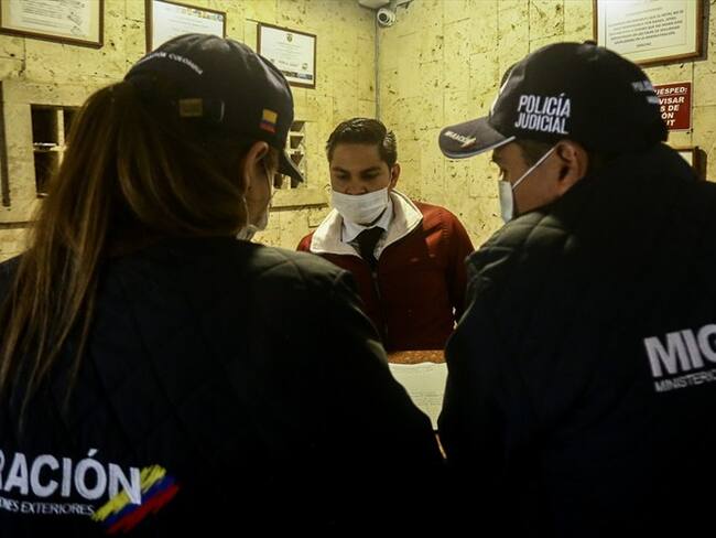 Migración Colombia responde a Claudia López que no puede pagar el refugio de los migrantes