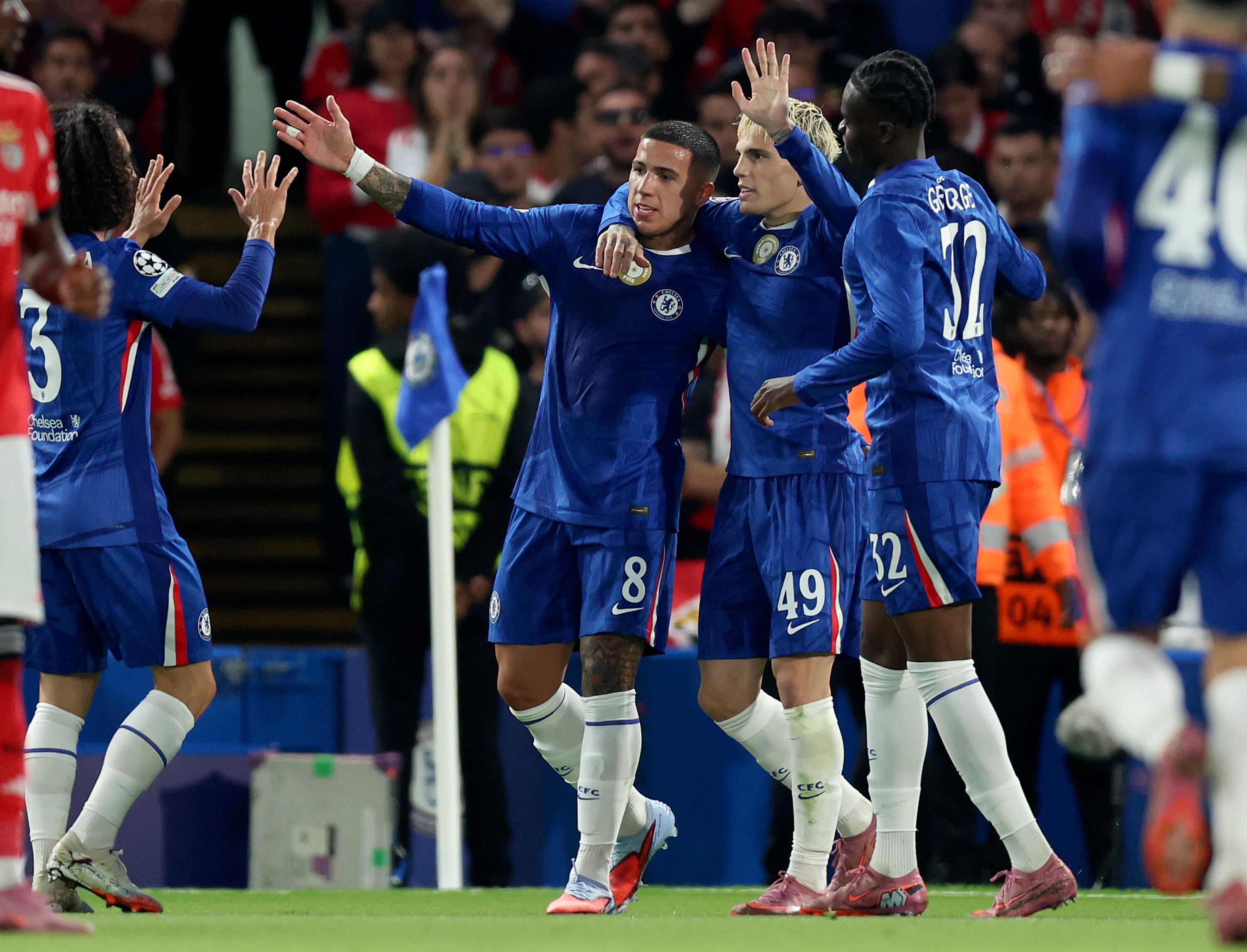 Jugadores del Chelsea celebran el gol ante el Benfica por Champions League FOTO: Nigel French/Sportsphoto/Allstar via Getty Images