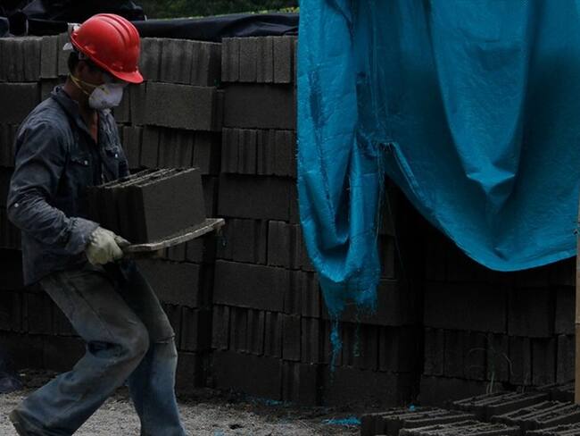 El contratista Iader Barrios asegura no ser responsable del deterioro de los proyectos, mientras que el exalcalde Arturo Montejo señala a la administración de Fernando Flórez de paralizar las obras. Foto: Colprensa