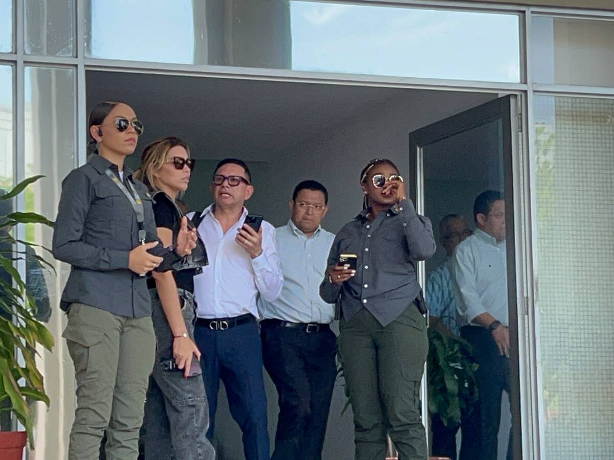 Nicolás Petro y Daysuris Vásquez comparecieron ante la Corte en Barranquilla