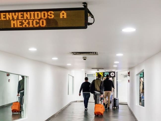 Colombianos inadmitidos en México denuncian que son tratados como delincuentes