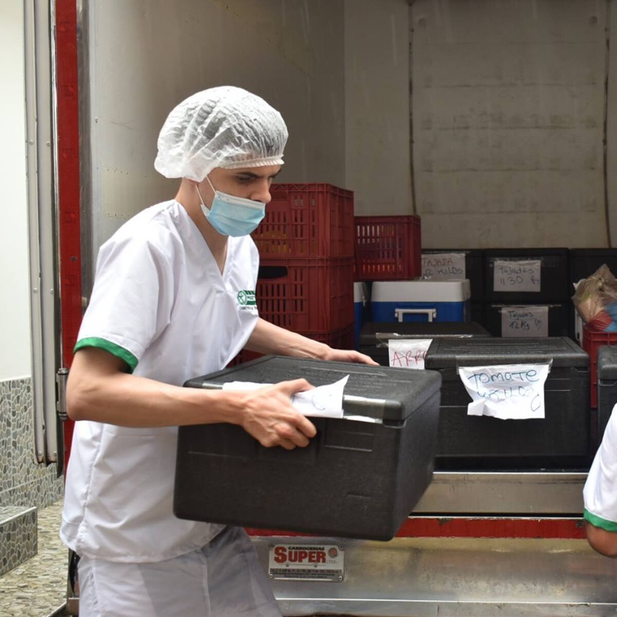 Gobierno evalúa exceptuar a transporte de alimentos de incremento del diésel