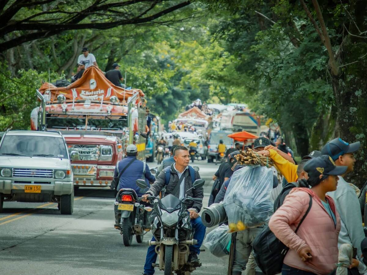 Más de 15 horas de bloqueos intermitentes en la vía Panamericana del sur del Cauca