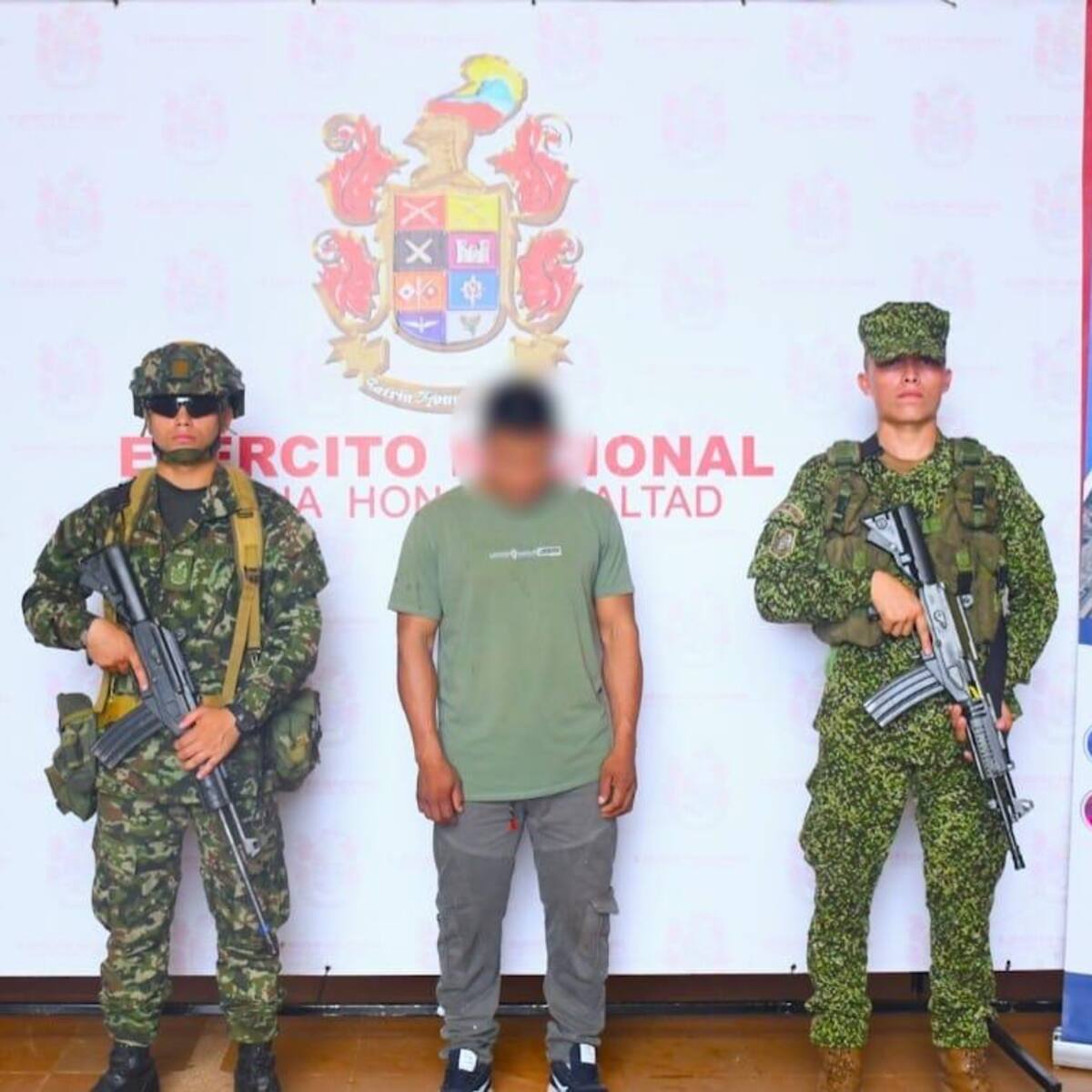 Hombre reclutado por disidencias se presenta ante tropas del Ejército en el Guaviare