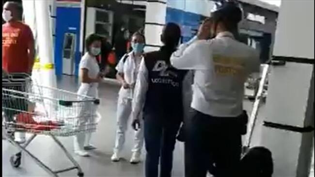 Los hechos fueron grabados por ciudadanos que transitaban por el sitio . Foto: Cortesía