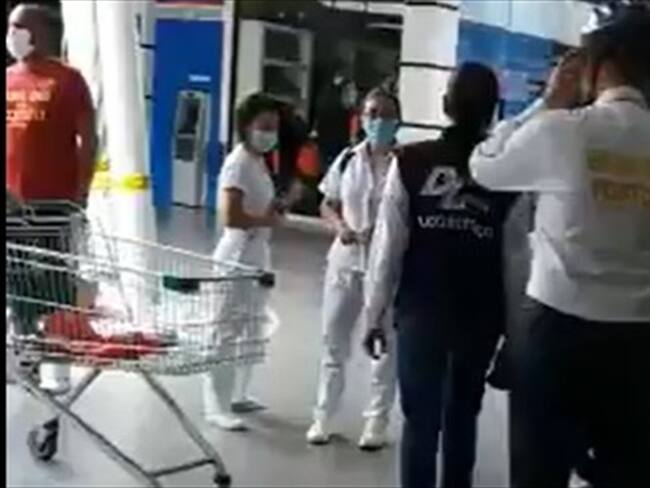 Los hechos fueron grabados por ciudadanos que transitaban por el sitio . Foto: Cortesía