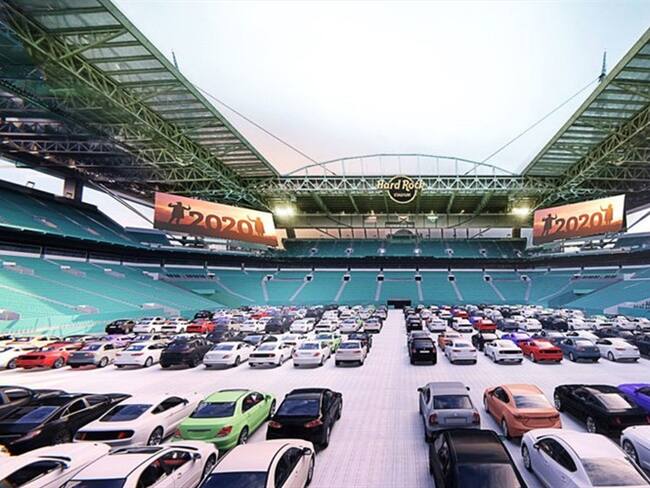 Estadio de Miami Dolphins se transforma en autocine durante la pandemia. Foto: Hard Rock Stadium