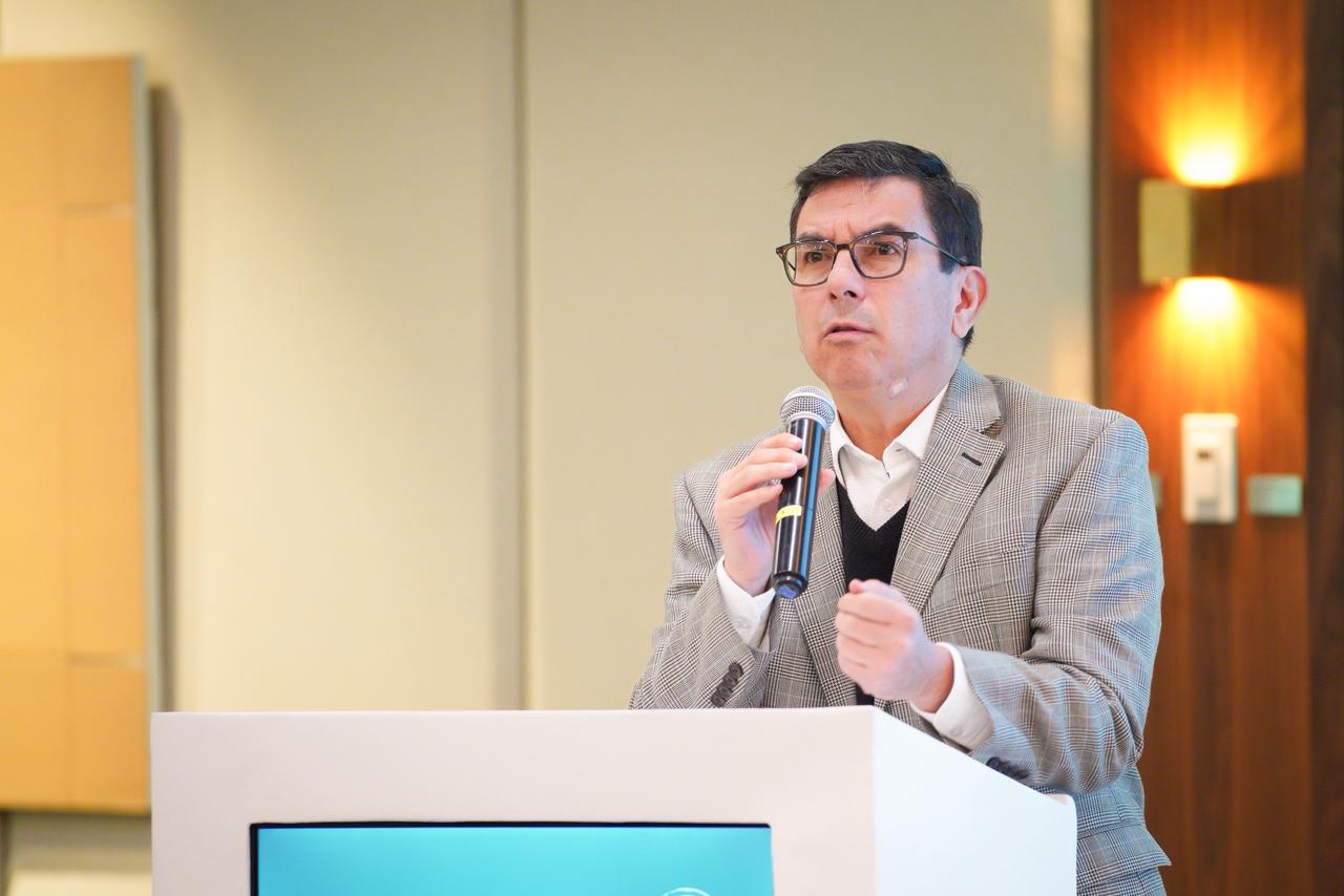 Manuel Maiguashca advirtió que Colombia debe aprovechar mejor sus recursos energéticos y ajustar la regulación para responder a una demanda creciente. | Foto W Radio