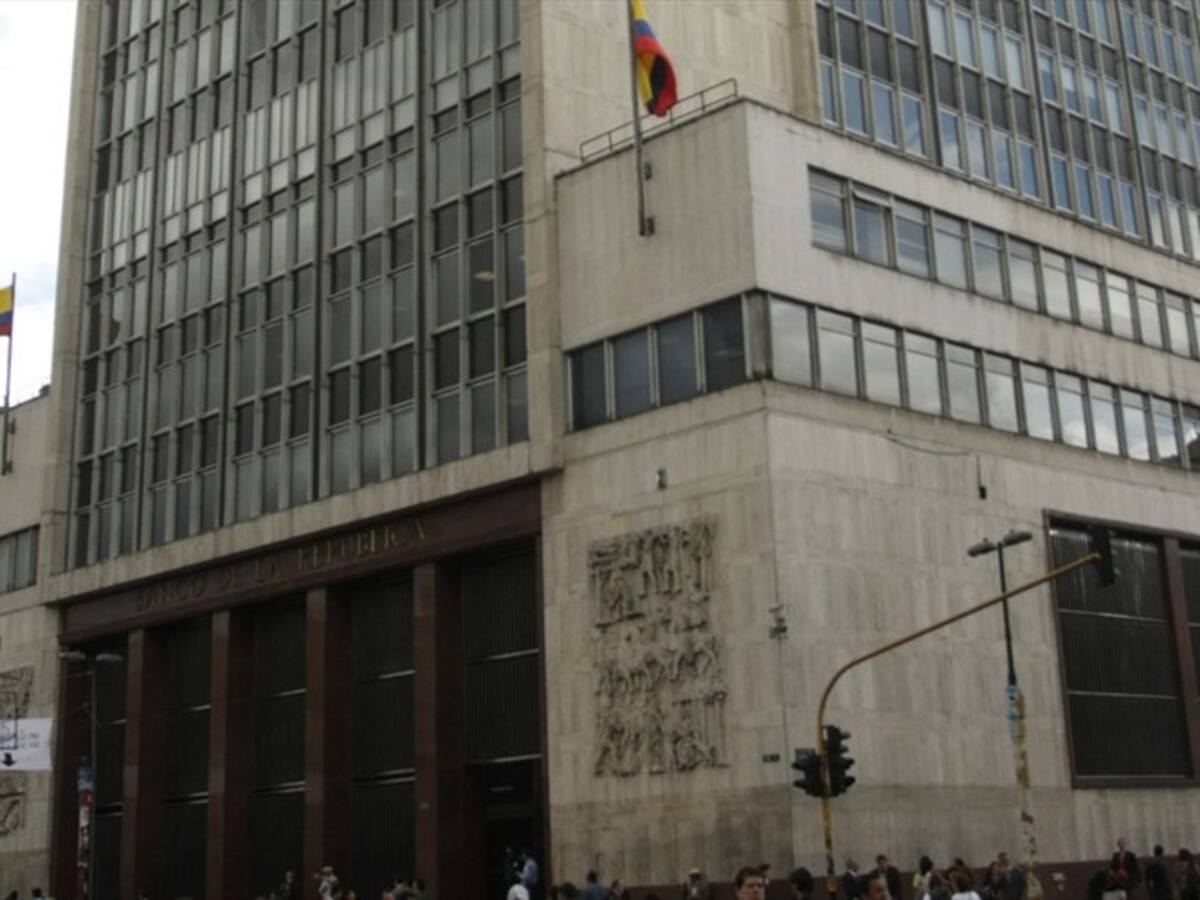 Empleados del Banrep dicen que les ofrecieron retiro voluntario con “presión”