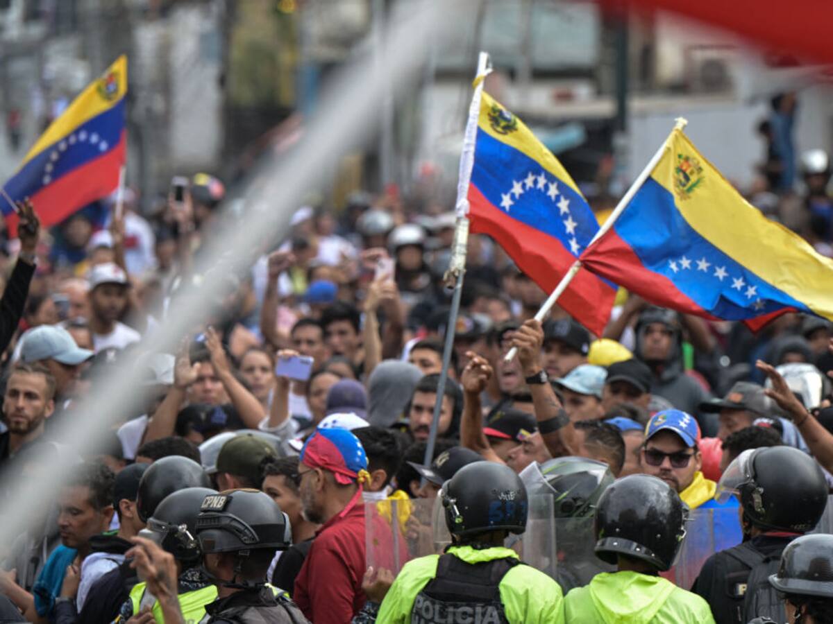 Acusan de terrorismo a los venezolanos detenidos en protestas por polémicas elecciones