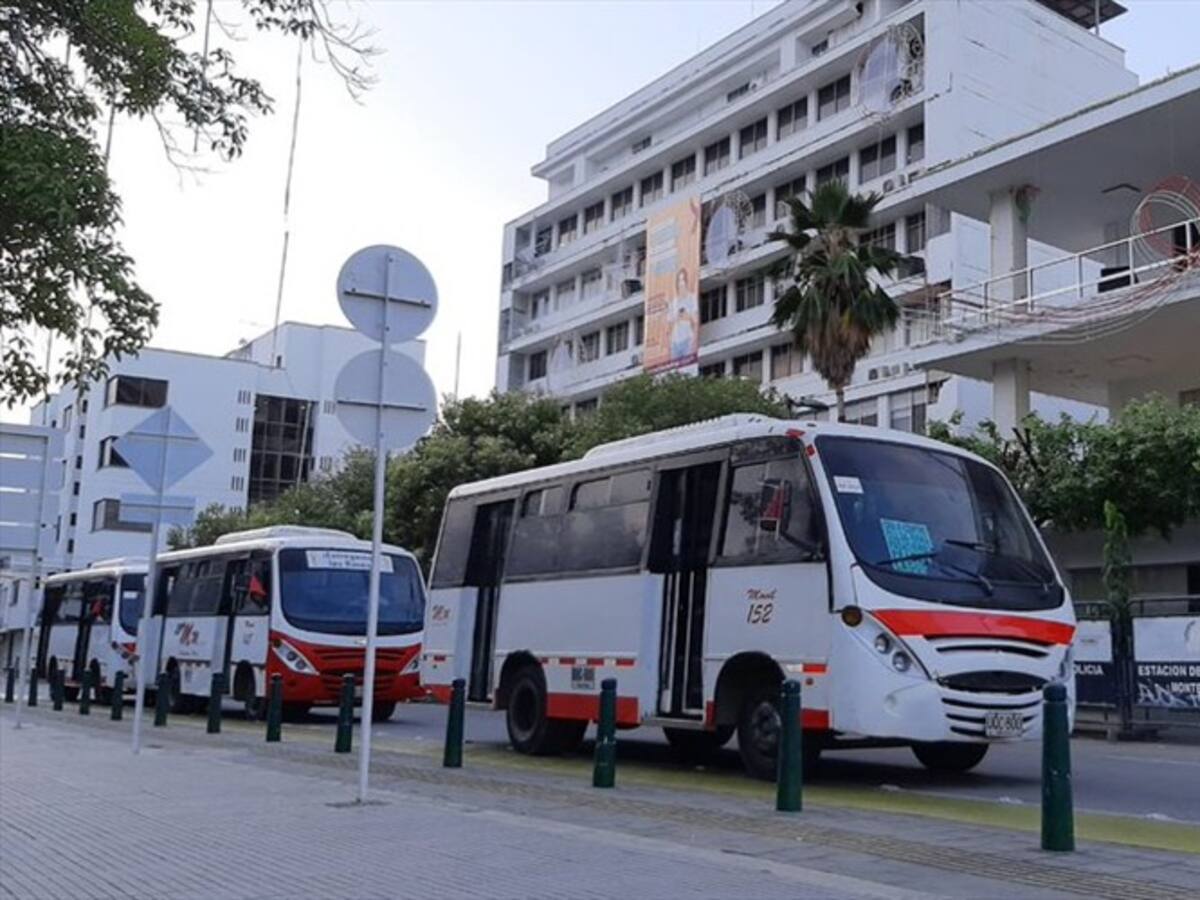En paro se mantiene el transporte urbano colectivo de Montería