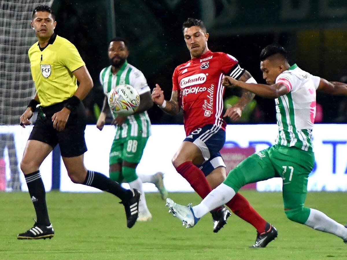 Atlético Nacional ‘vistió’ de verde el clásico paisa tras vencer 3-2 al DIM