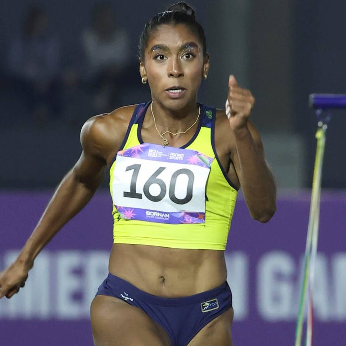 La colombiana Natalia Linares impuso récord al ganar oro en salto de longitud en los Panamericanos