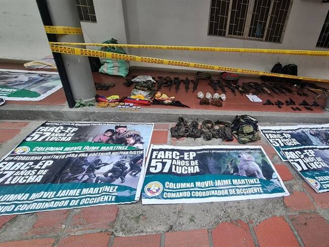 Las autoridades incautaron abundante material de guerra. Foto: Ministerio de Defensa